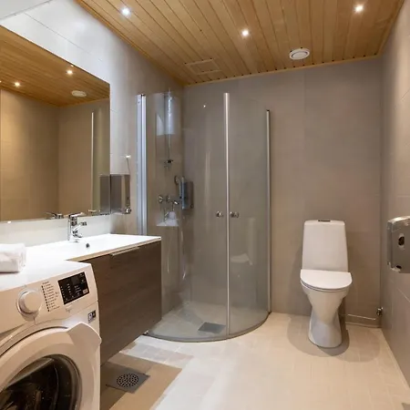מלון דירות Vuokatti Booking Suites 4*
